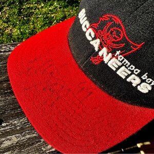 Vintage 90s Autographed Tampa Bay Buccaneers Hat - Warren Sapp 99